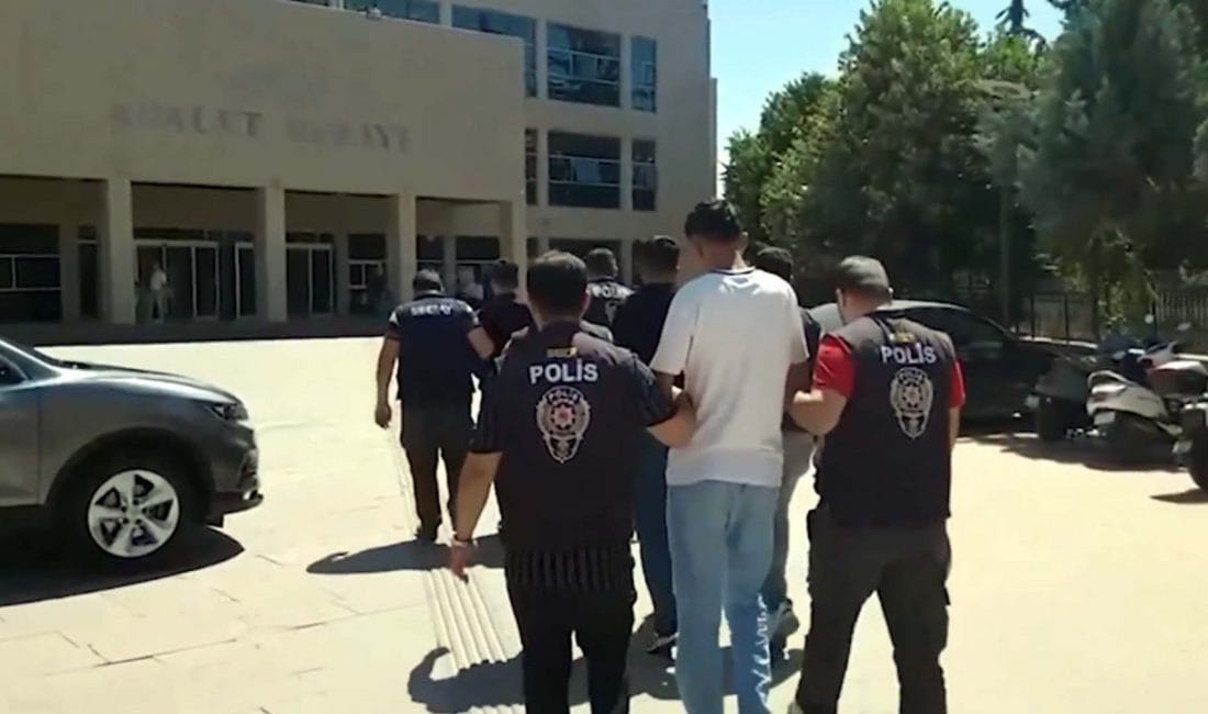 İçişleri Bakanı Ali Yerlikaya, 46 ilde düzenlenen siber suç operasyonlarında