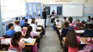 Millî Eğitim Bakanlığı, öğretmenlerin 2025 yılı iller arası isteğe bağlı