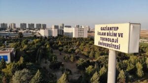 Gaziantep İslam Bilim ve Teknoloji Üniversitesi, farklı fakülte ve bölümler