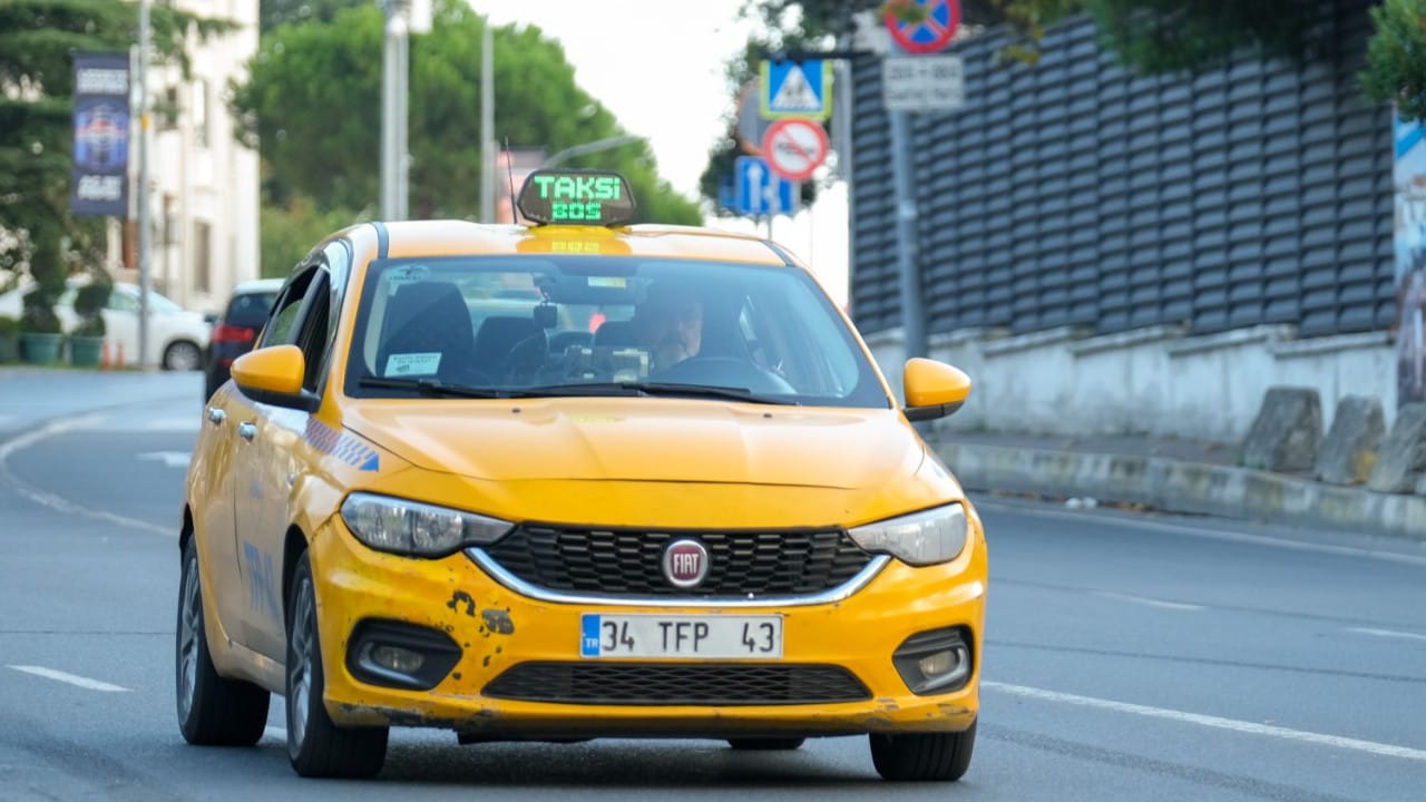 İstanbul Büyükşehir Belediyesi, kentte taksi ulaşımına yönelik yeni bir sistemi