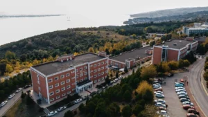 Sakarya Uygulamalı Bilimler Üniversitesi, farklı bölümler için 10 öğretim elemanı