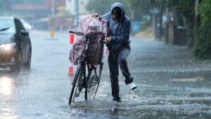 Meteoroloji Genel Müdürlüğü, bugün bazı bölgelerde gök gürültülü sağanak yağışların