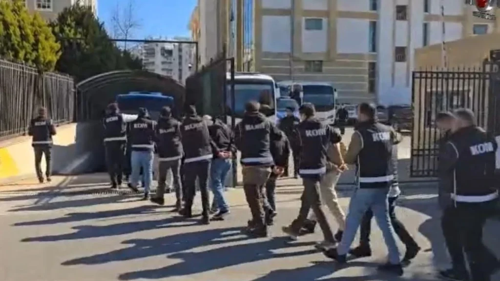 Antalya merkezli 4 ilde sahte servis operasyonu: 10 kişi yakalandı 1 antalya dolandırıcılık operasyonu